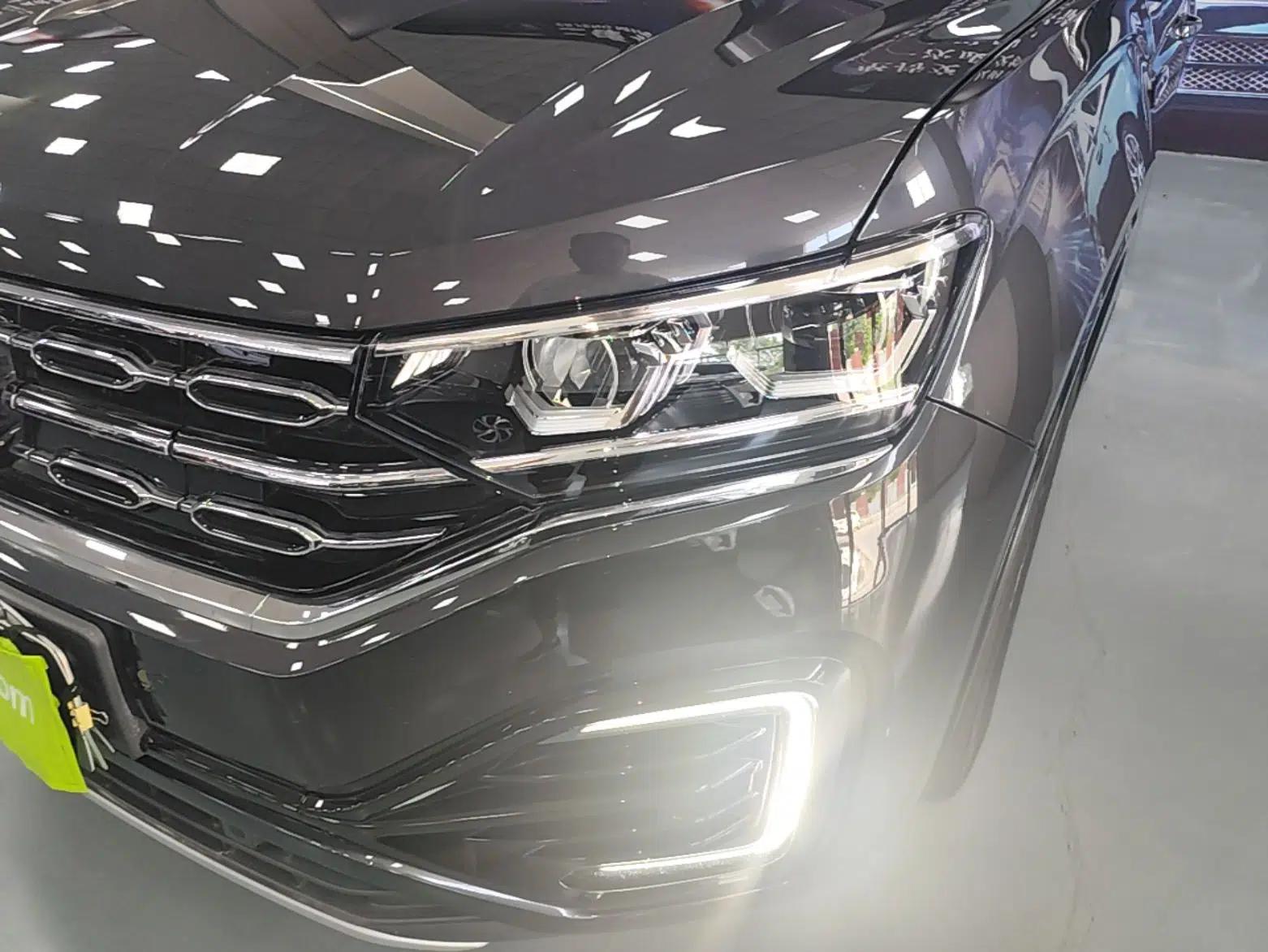 Volkswagen Tayron GTE Plug-in Hybrid — миниатюра 8
