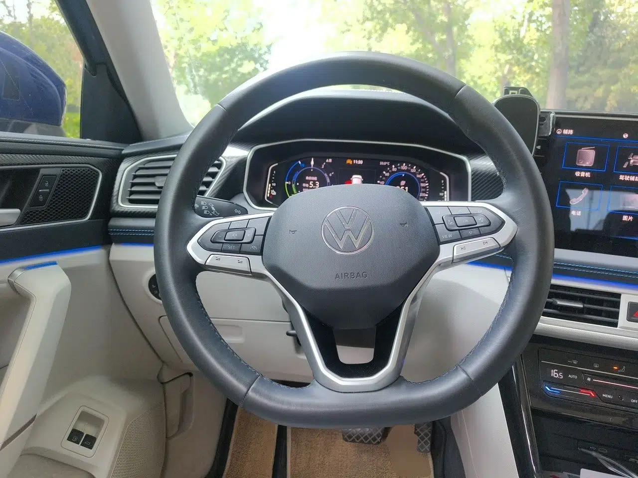 Volkswagen Tayron GTE Plug-in Hybrid 2023 280TSI Luxury Plus Advanced Edition — миниатюра 10
