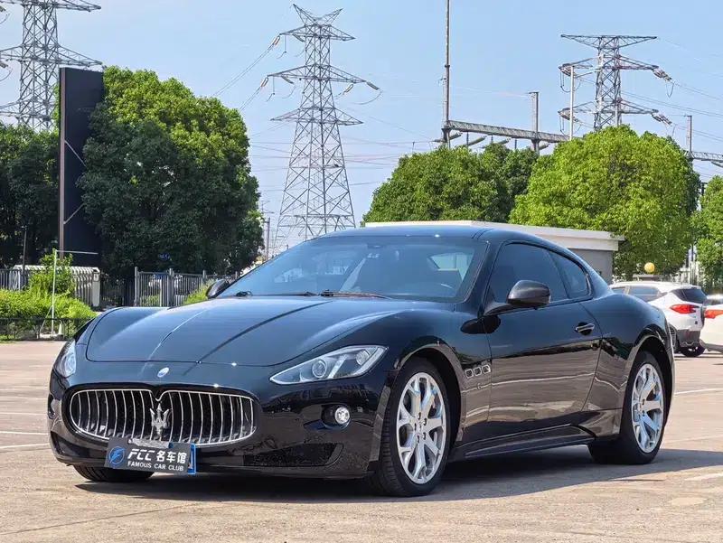 2013 GranTurismo 4.2L Automatic Rear-Wheel Drive 4-Seater (Parallel Import) — миниатюра 1
