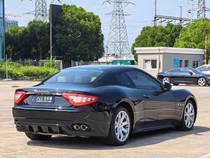 2013 GranTurismo 4.2L Automatic Rear-Wheel Drive 4-Seater (Parallel Import) — миниатюра 5