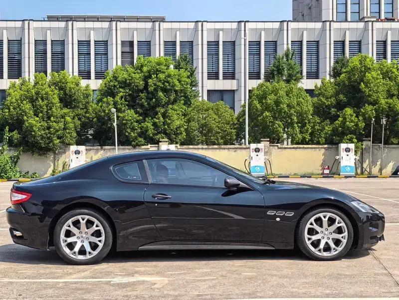 2013 GranTurismo 4.2L Automatic Rear-Wheel Drive 4-Seater (Parallel Import) — миниатюра 6