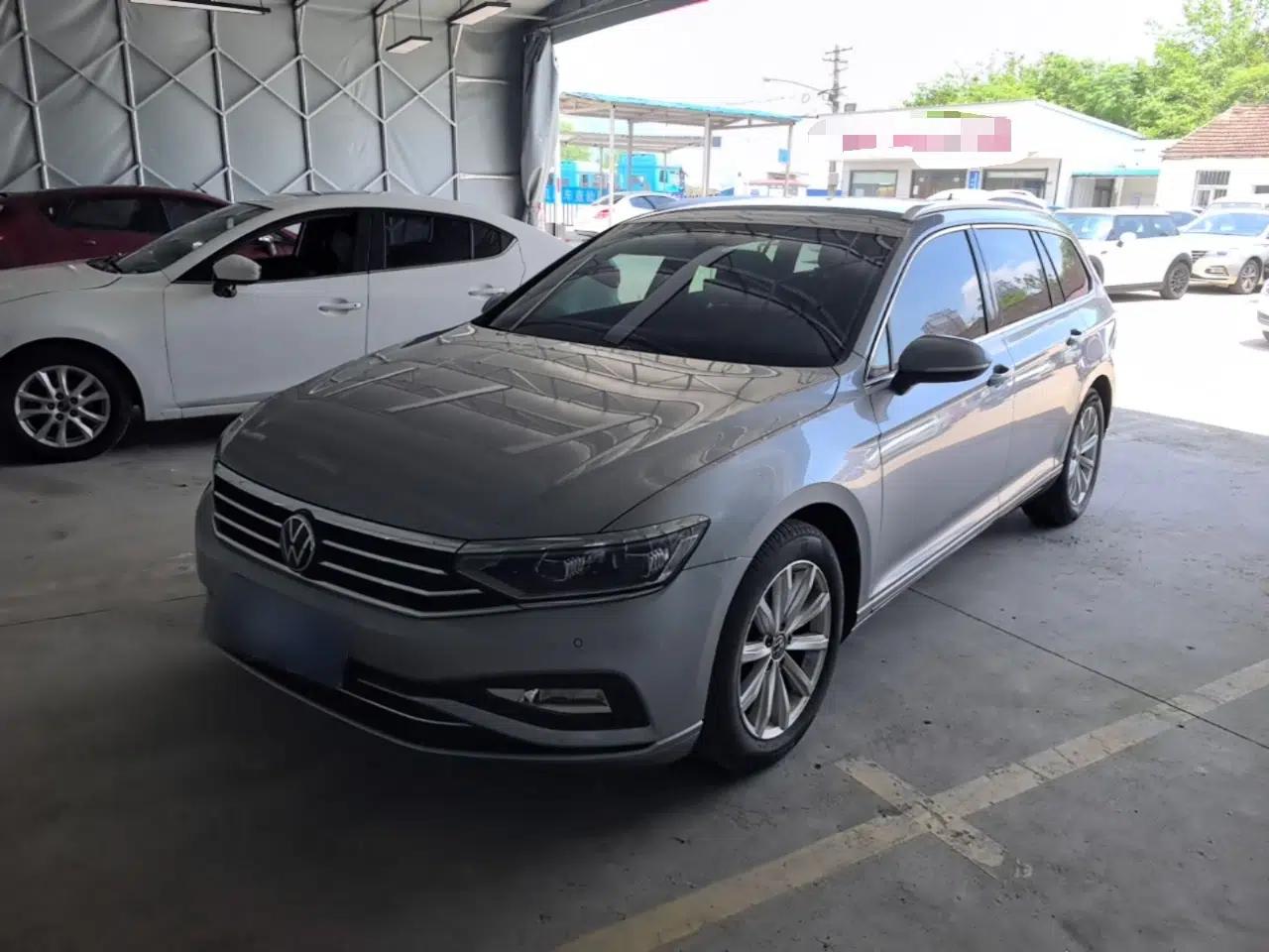Volkswagen Variant 2021 2.0T Comfort Edition — миниатюра 1