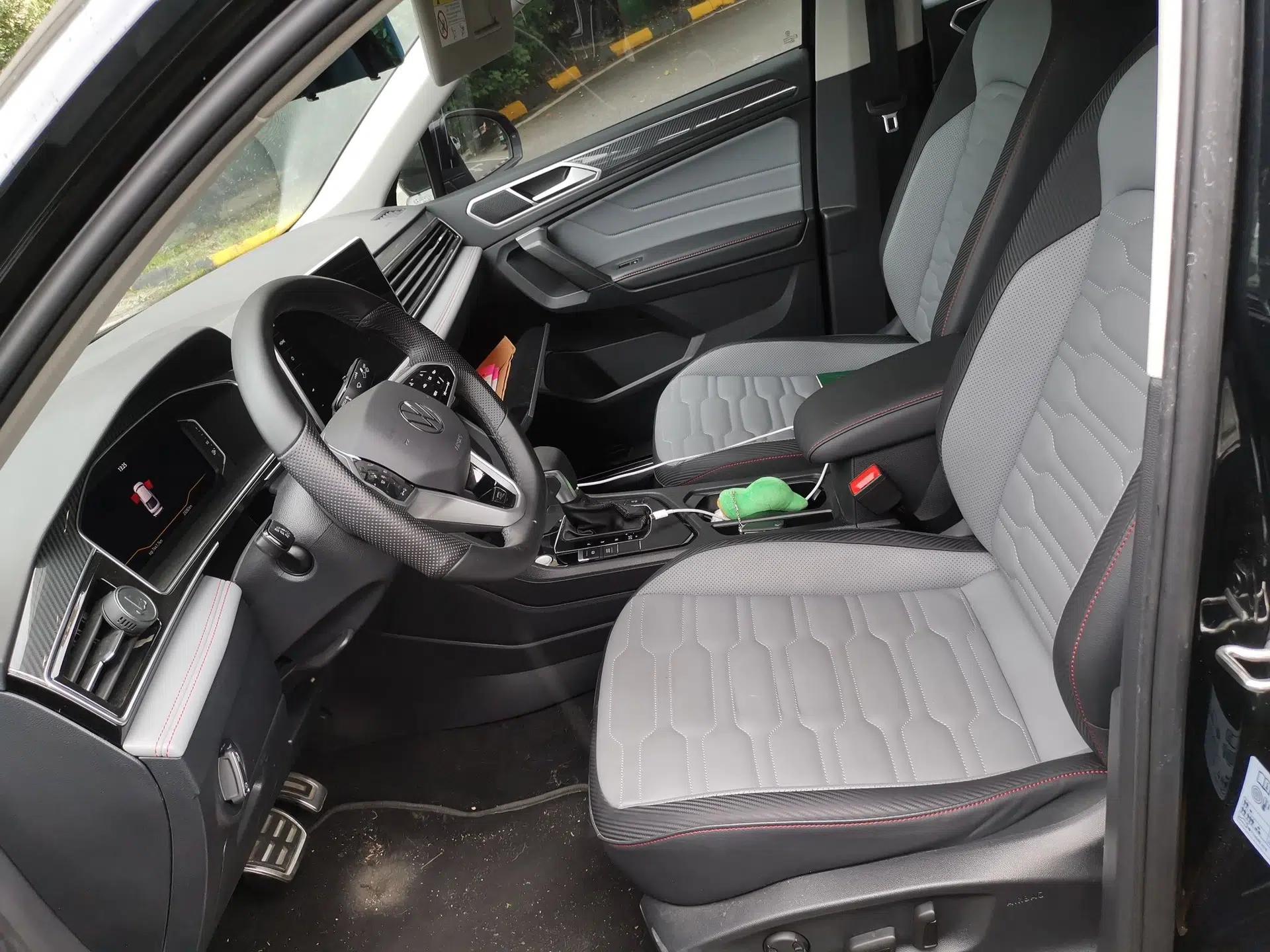 Volkswagen Tiguan X 2023 Revised Version 330TSI Two-Wheel Drive Enjoyment Edition — миниатюра 12