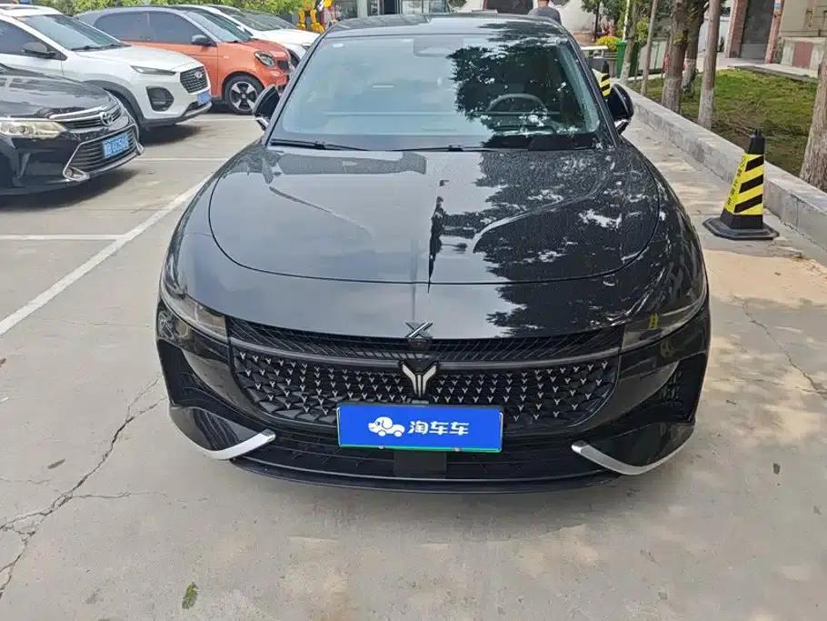 Voyah Chasing the Light 2024 PHEV AWD Long Range Flagship Edition — миниатюра 2