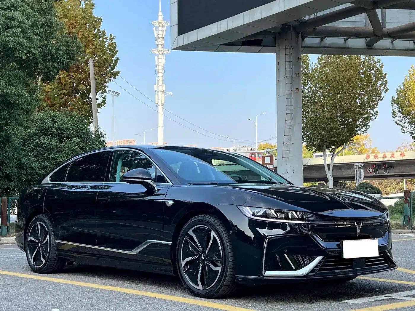 Voyah Chasing Light 2023 AWD Flagship Edition — миниатюра 3