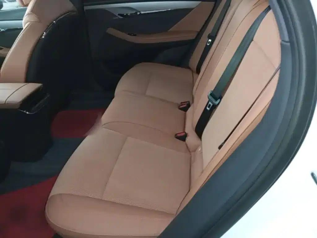Voyah Chasing the Light 2024 PHEV AWD Long Range Flagship Edition — миниатюра 17
