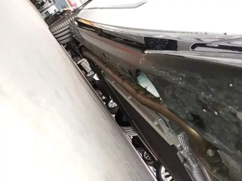 Voyah Chasing the Light 2024 PHEV AWD Long Range Flagship Edition — миниатюра 21