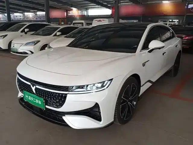 Voyah Chasing the Light 2024 PHEV AWD Long Range Flagship Edition