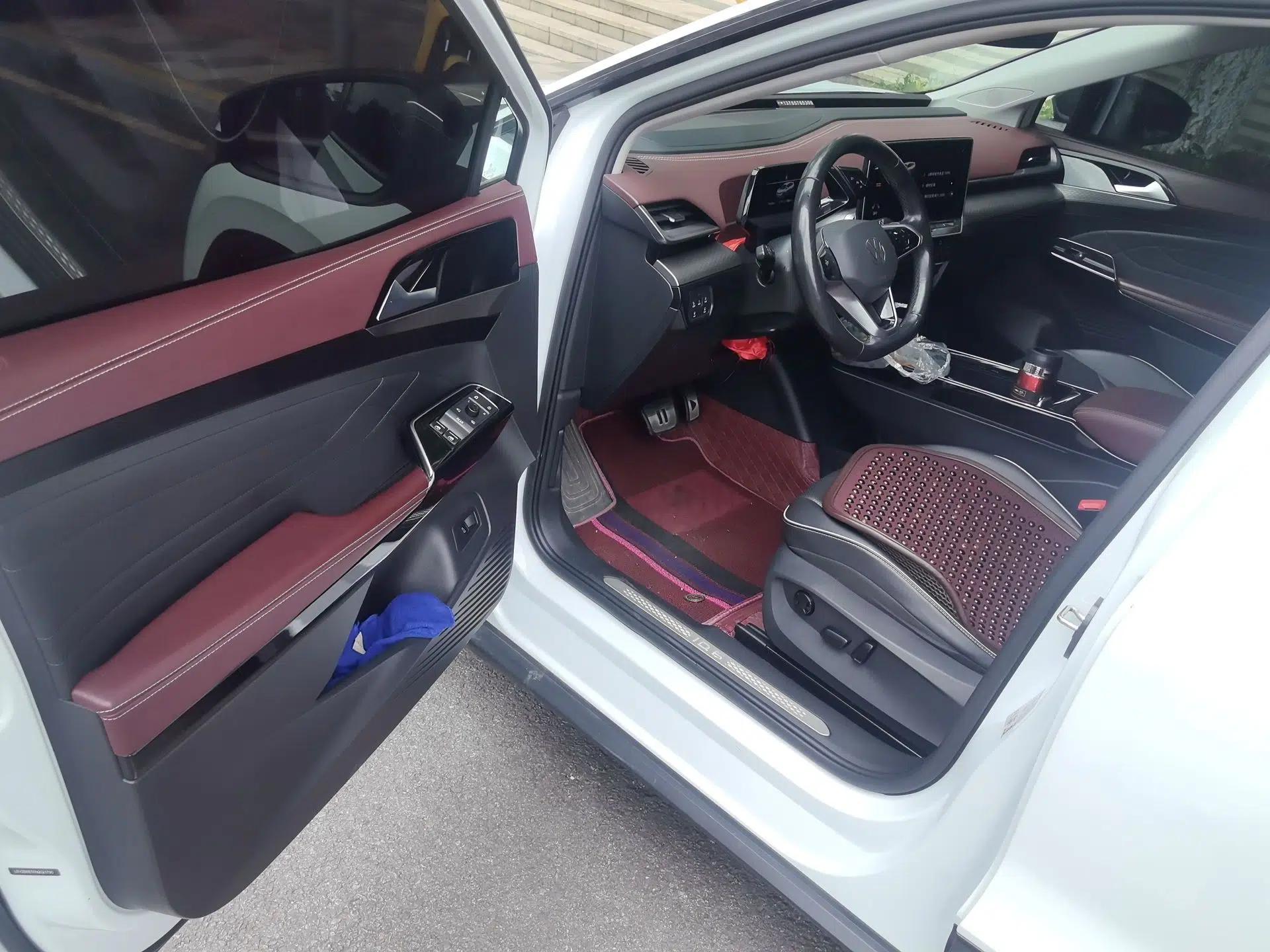 Volkswagen ID.6 X 2023 Pure Long-Range Version — миниатюра 16