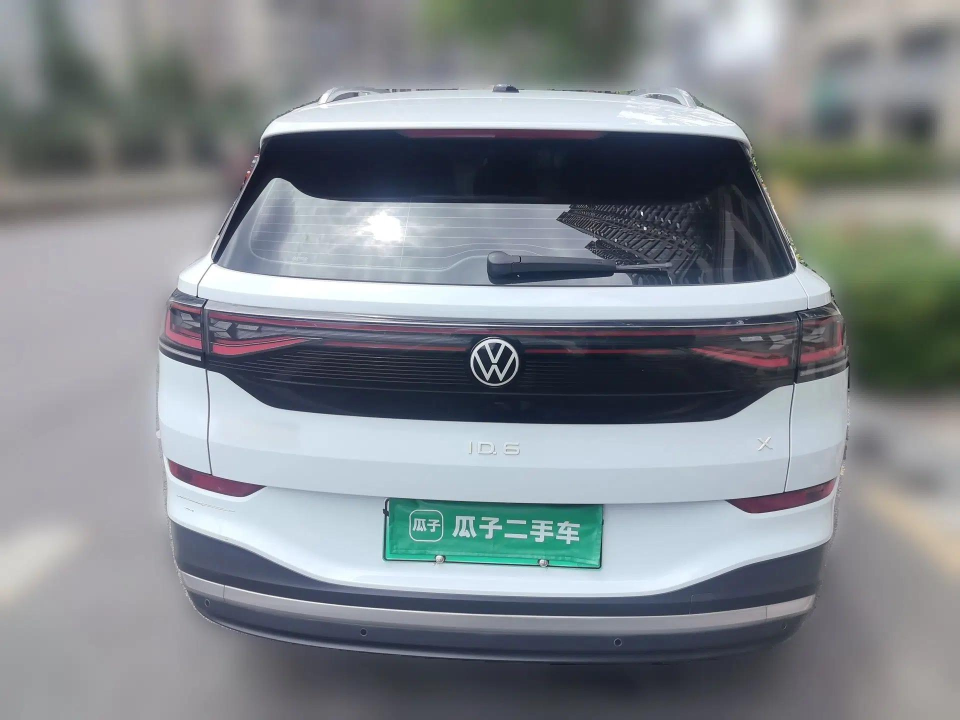 Volkswagen ID.6 X 2023 Pure Long-Range Version — миниатюра 5