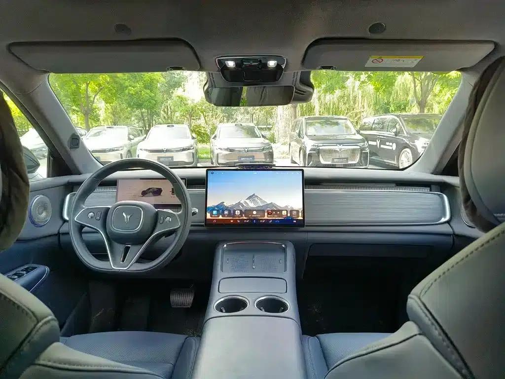 Voyah 2025 Four-Wheel Drive Qiankun Edition — миниатюра 12