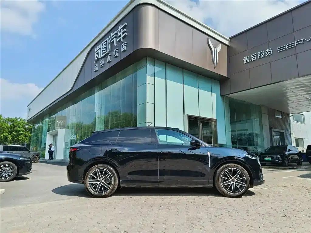 Voyah 2025 Four-Wheel Drive Qiankun Edition — миниатюра 6