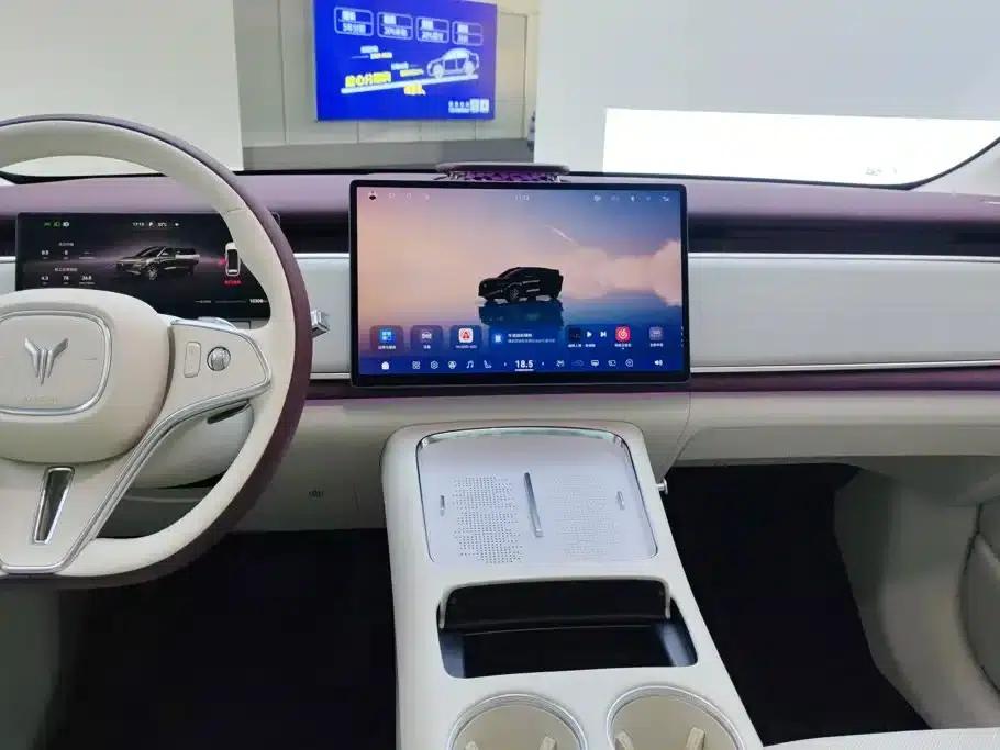 Voyah 2025 Four-Wheel Drive Qiankun Edition — миниатюра 13