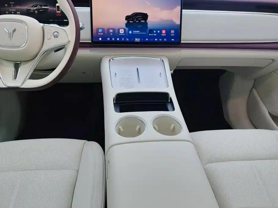 Voyah 2025 Four-Wheel Drive Qiankun Edition — миниатюра 16