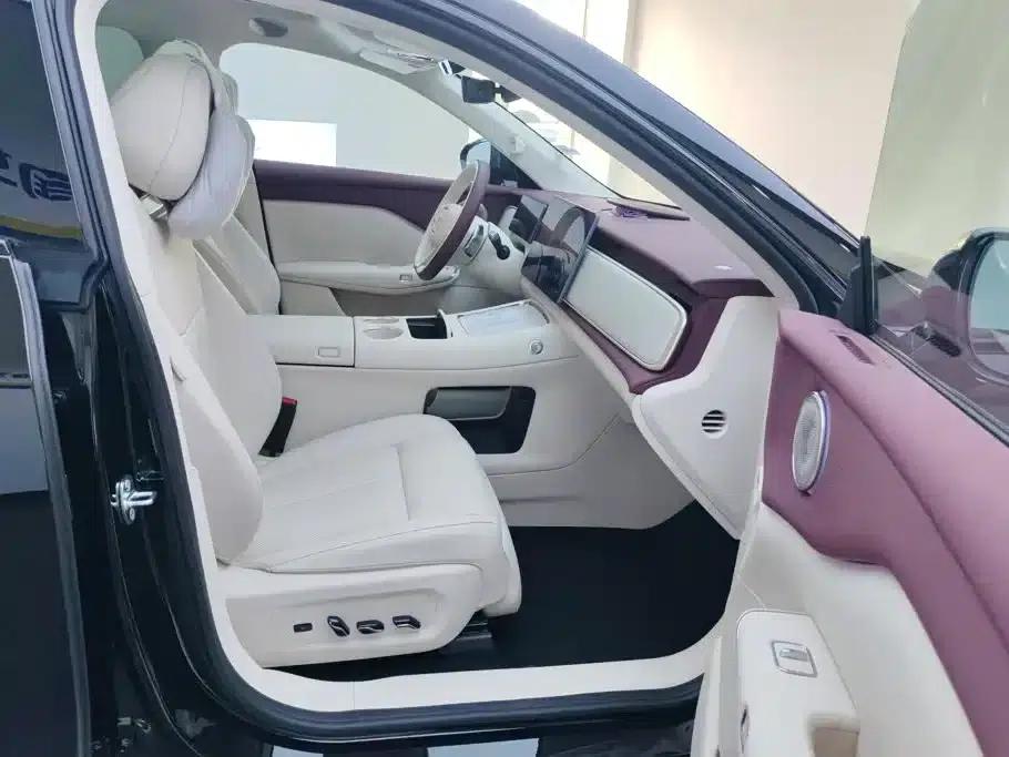 Voyah 2025 Four-Wheel Drive Qiankun Edition — миниатюра 8