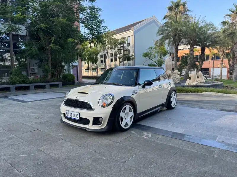 2012 MINI 1.6T COOPER S Bayswater — миниатюра 1
