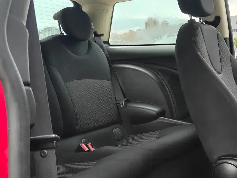 2011 MINI 1.6L ONE — миниатюра 9