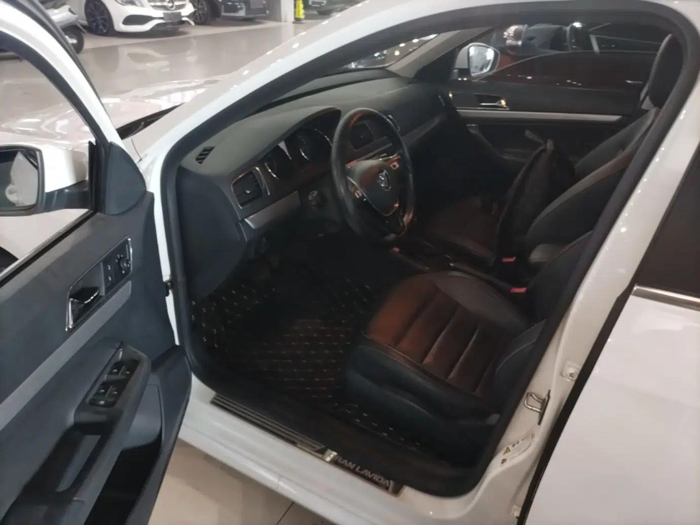 Volkswagen Gran Lavida 2017 180TSI DSG Comfort Edition — миниатюра 23