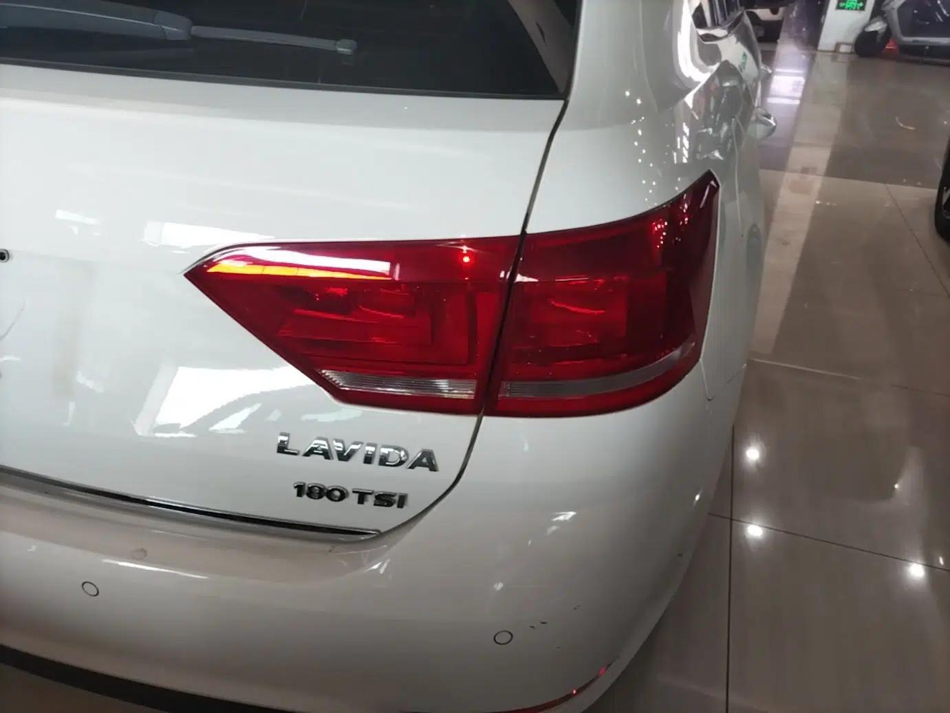 Volkswagen Gran Lavida 2017 180TSI DSG Comfort Edition — миниатюра 9