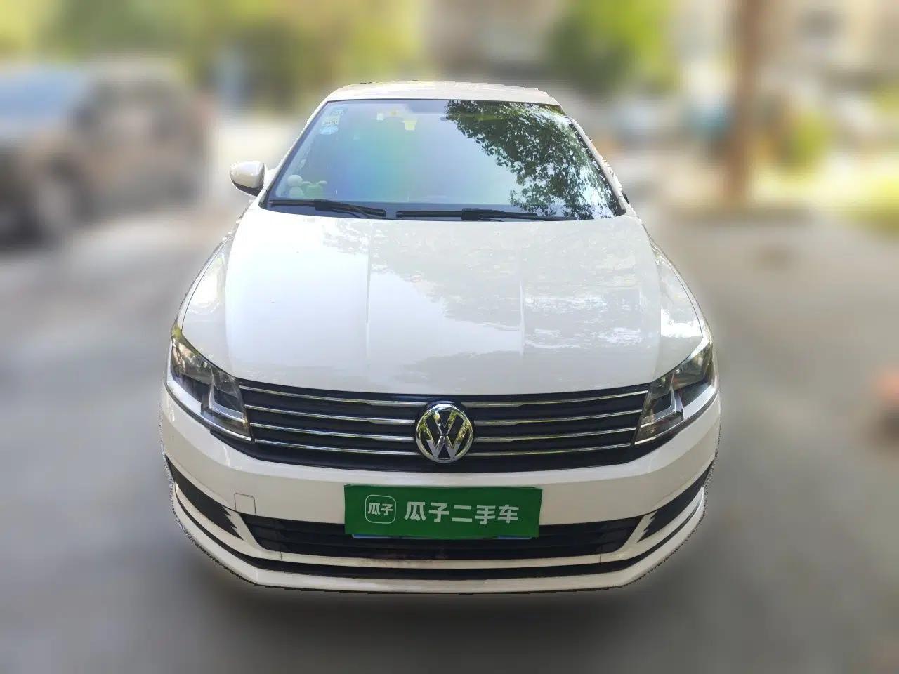 Volkswagen Gran Lavida 2015 1.6L Automatic Fashion Edition — миниатюра 2