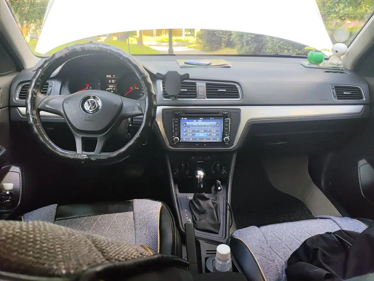 Volkswagen Gran Lavida 2015 1.6L Automatic Fashion Edition — миниатюра 6
