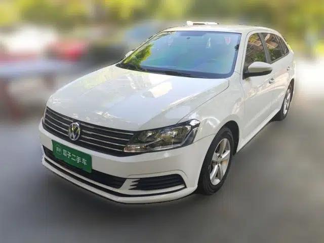 Volkswagen Gran Lavida 2015 1.6L Automatic Fashion Edition