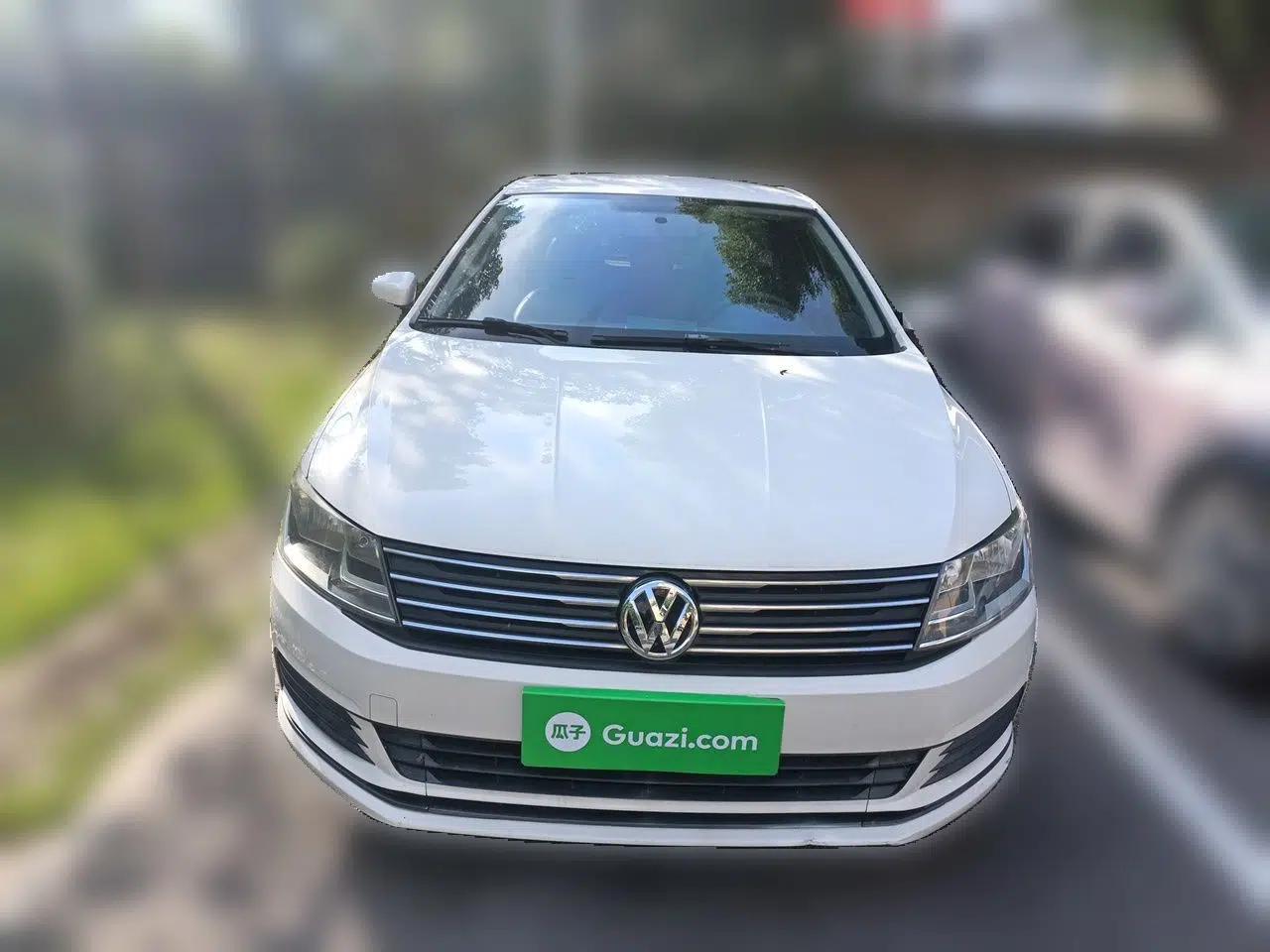 Volkswagen Gran Lavida 2015 1.6L Automatic Fashion Edition — миниатюра 2