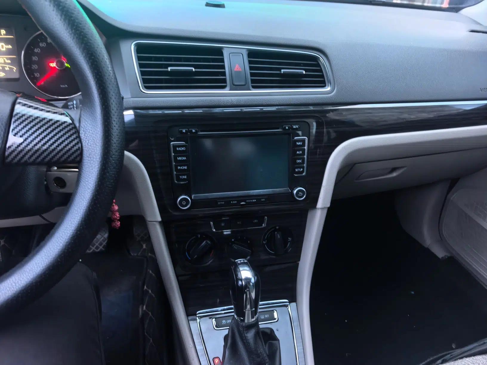 Volkswagen Gran Lavida 2014 1.4TSI Automatic Sport Edition — миниатюра 13