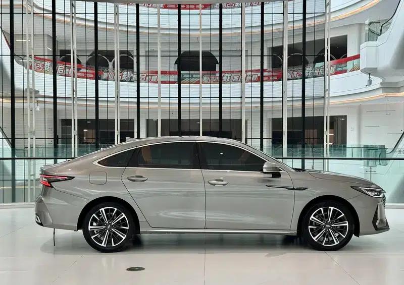Chery Arrizo 8 2022 1.6TGDI DCT (Standard) — миниатюра 7