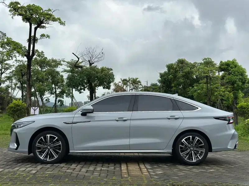 Chery Arrizo 8 2024 Model 1.6TGDI DCT Smart — миниатюра 4