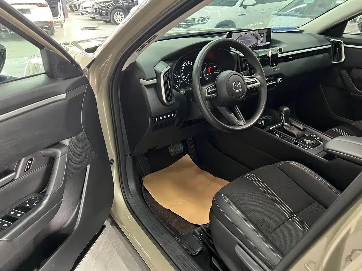Mazda CX-50 Leading Edition 2023 2.0L — миниатюра 23