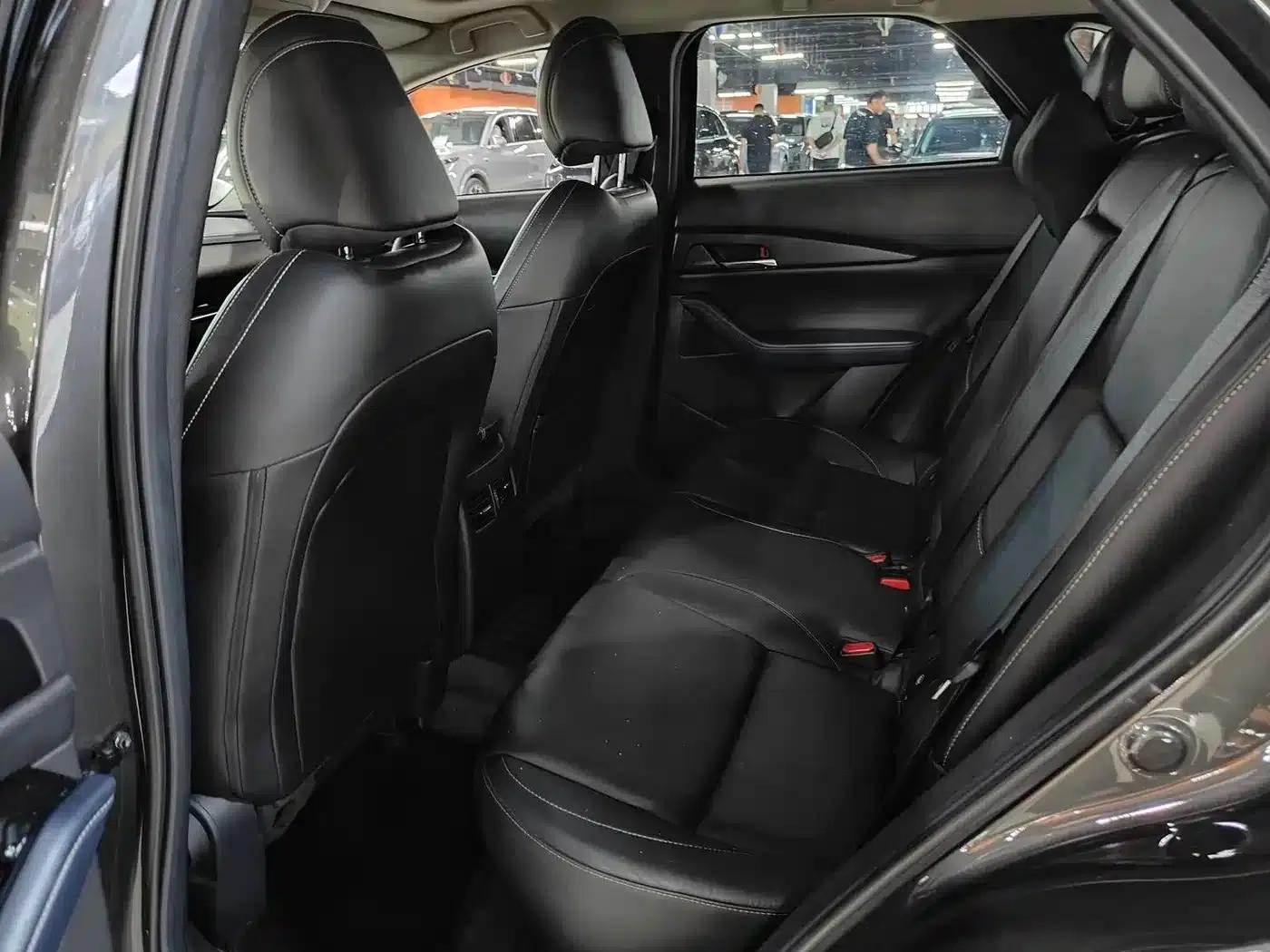 Mazda CX-30 2020 2.0L Automatic Premium Edition — миниатюра 3