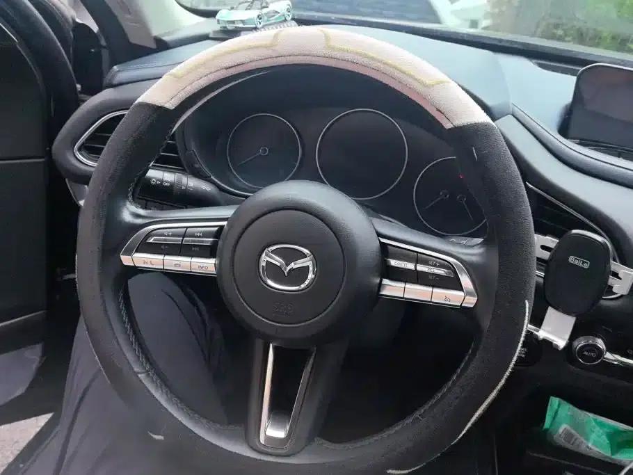 Mazda CX-30 2021 2.0L Automatic Comfort Edition — миниатюра 15