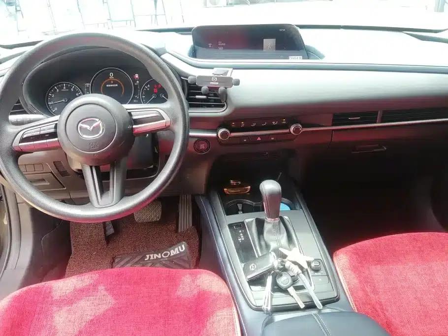 Mazda CX-30 2020 2.0L Automatic Premium Edition — миниатюра 12