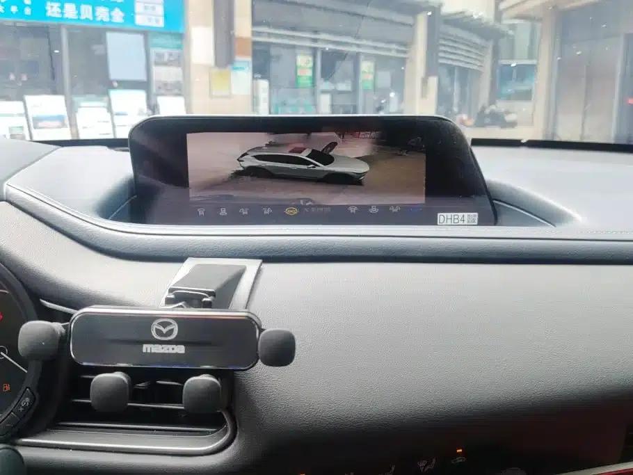 Mazda CX-30 2020 2.0L Automatic Premium Edition — миниатюра 13
