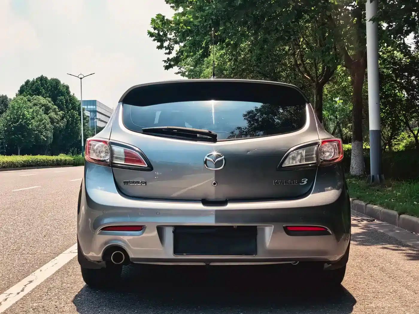 Mazda3 Axela 2012 Hatchback 2.0L Automatic Luxury — миниатюра 7