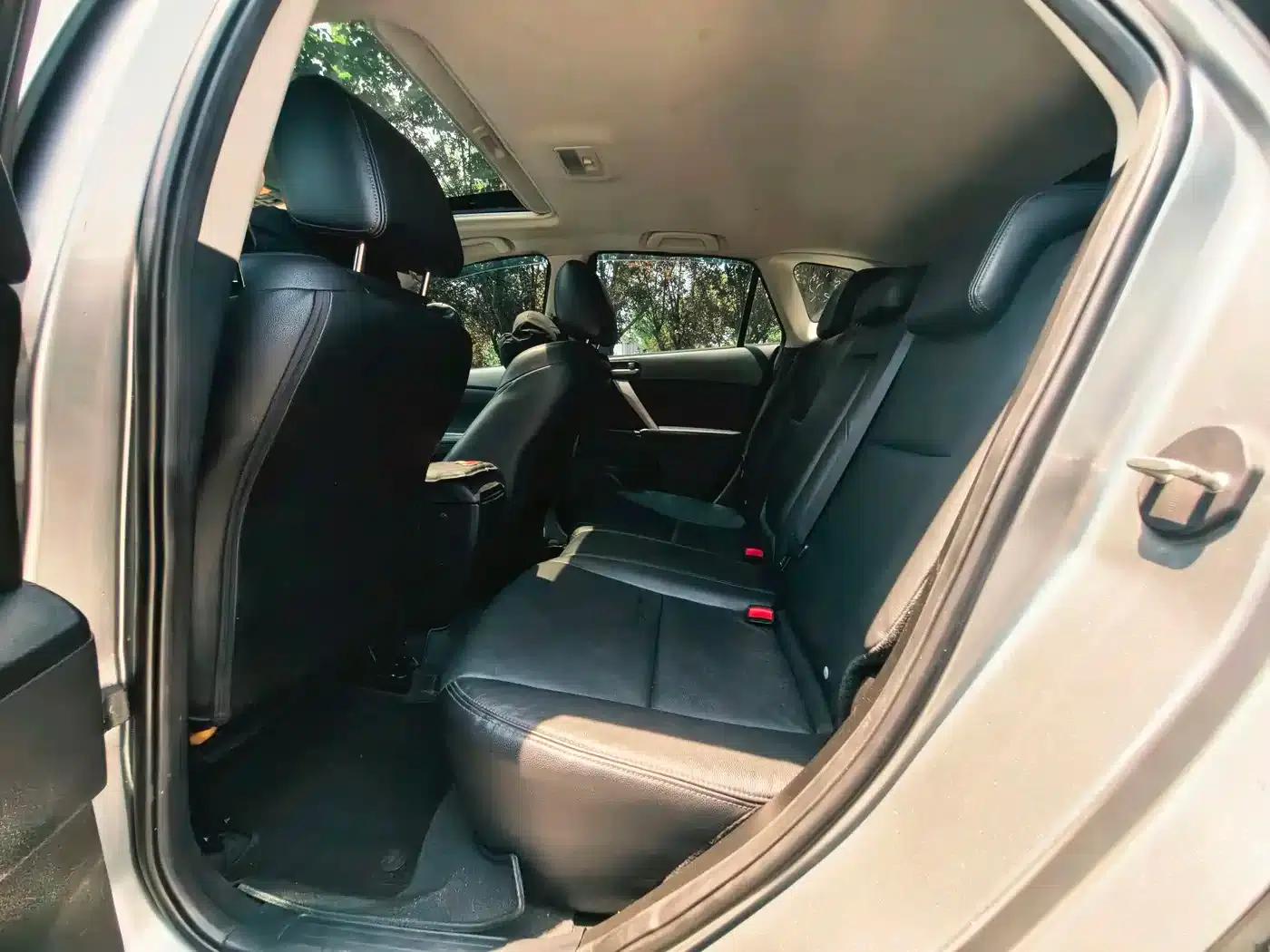 Mazda3 Axela 2012 Hatchback 2.0L Automatic Luxury — миниатюра 9