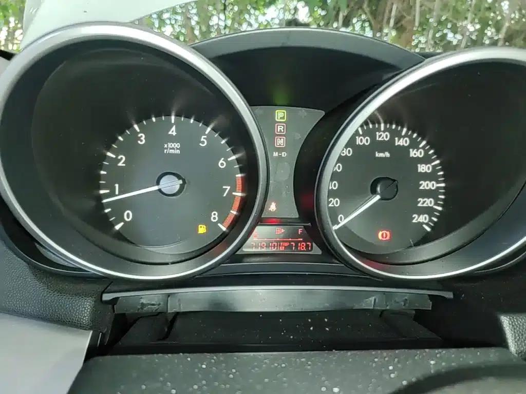 Mazda3 Axela 2015 Sedan 1.6L Automatic Elite — миниатюра 12