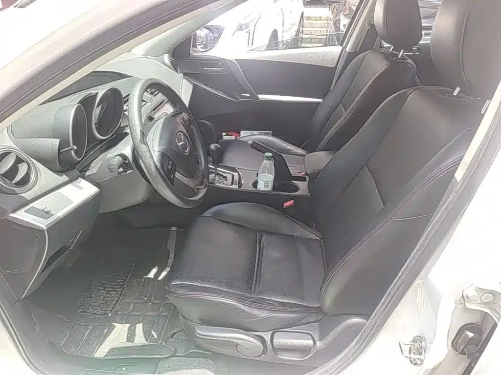 Mazda3 Axela 2015 Sedan 1.6L Automatic Elite — миниатюра 15