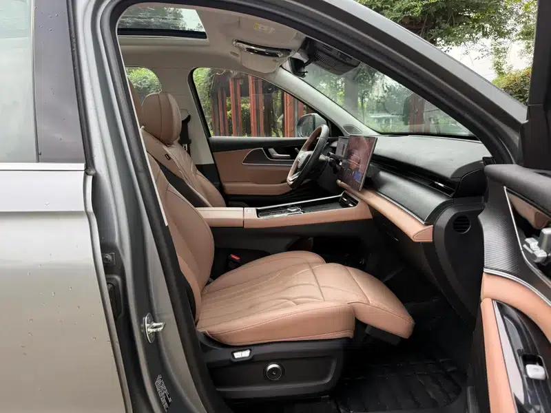 Chery Tiggo 8L 2024 2.0T Automatic Premium Edition — миниатюра 15
