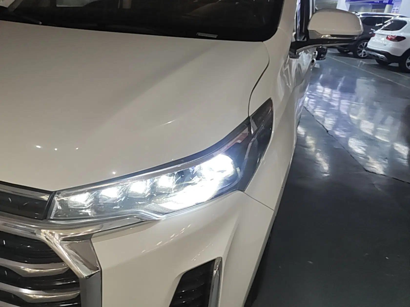 SAIC MAXUS G20 2021 Facelifted PLUS 2.0T Gasoline Automatic Luxury Edition — миниатюра 8