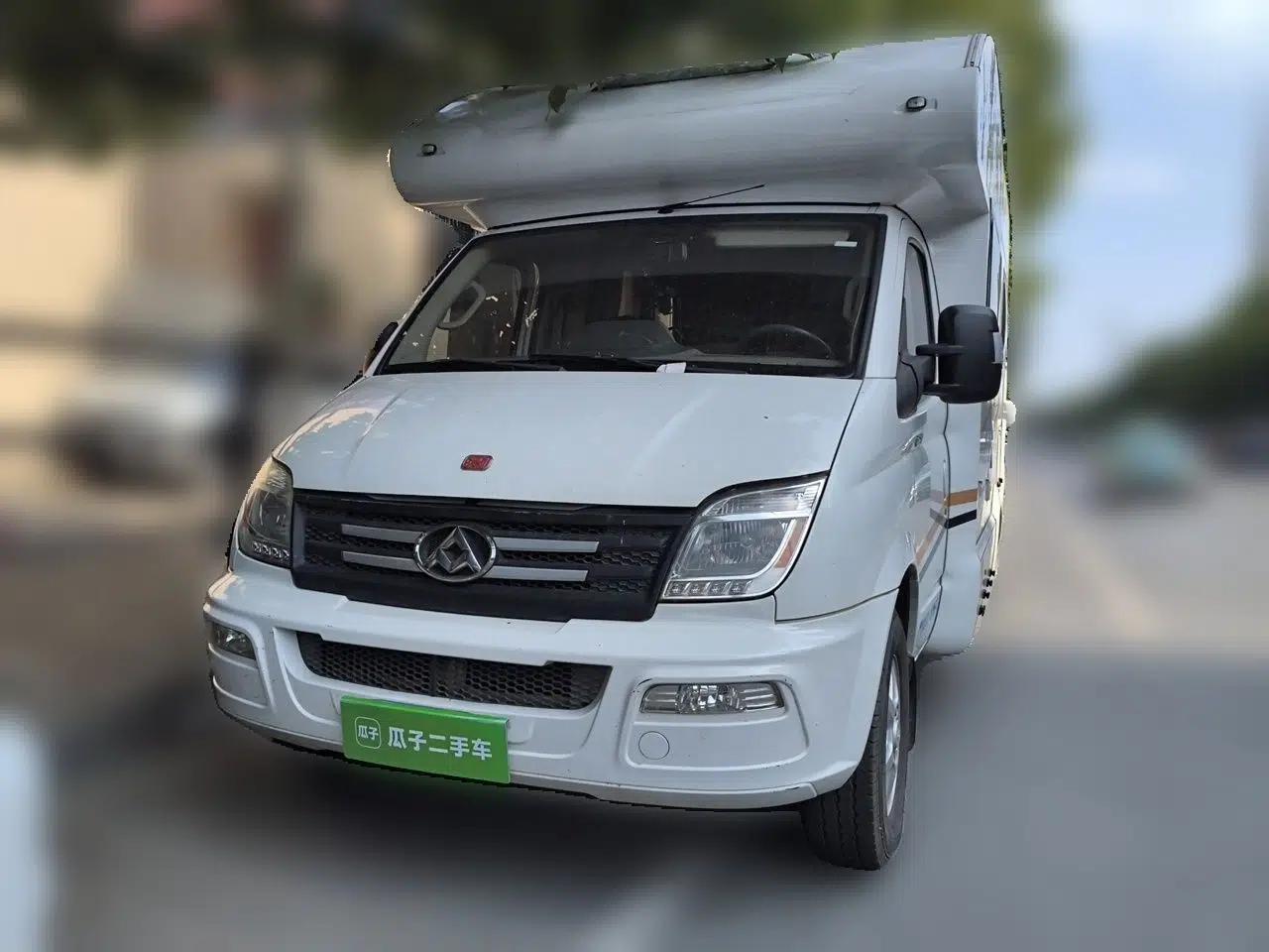SAIC MAXUS V80 RV 2016 Zhongtian Zhixing RV, 2.5L automatic diesel, 6 seats — миниатюра 1