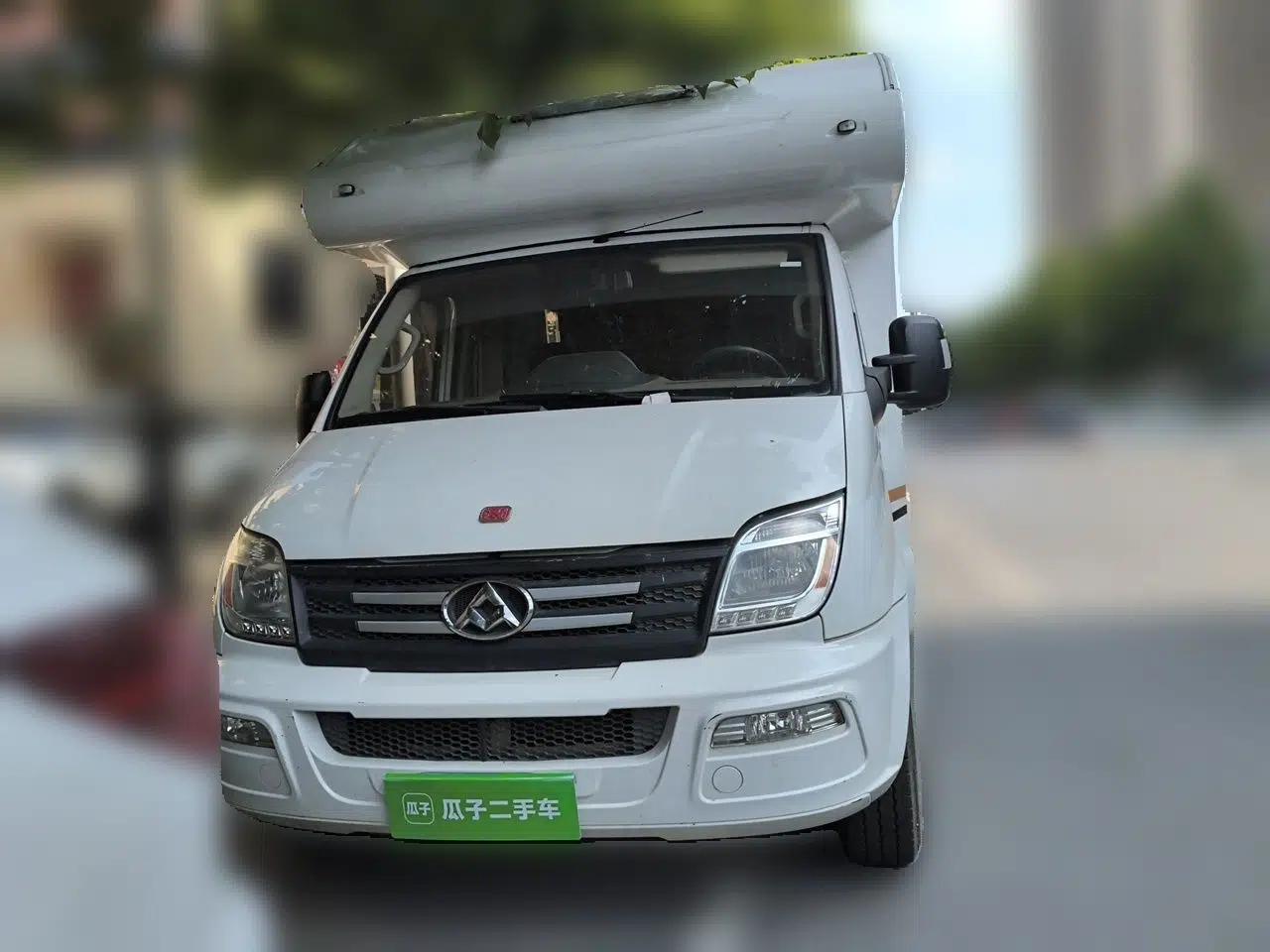 SAIC MAXUS V80 RV 2016 Zhongtian Zhixing RV, 2.5L automatic diesel, 6 seats — миниатюра 2