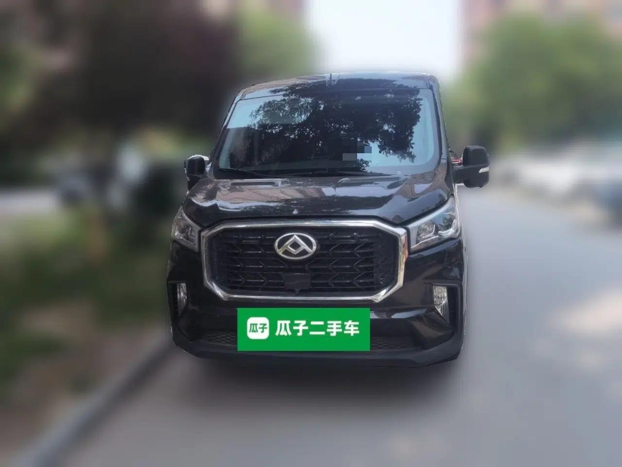 SAIC MAXUS Xintu V90 2024 ZhiJie 2.0T Automatic Front-Wheel-Drive Short Wheelbase Mid-Height Design with Single Rear Tire—5/6 Seater — миниатюра 2