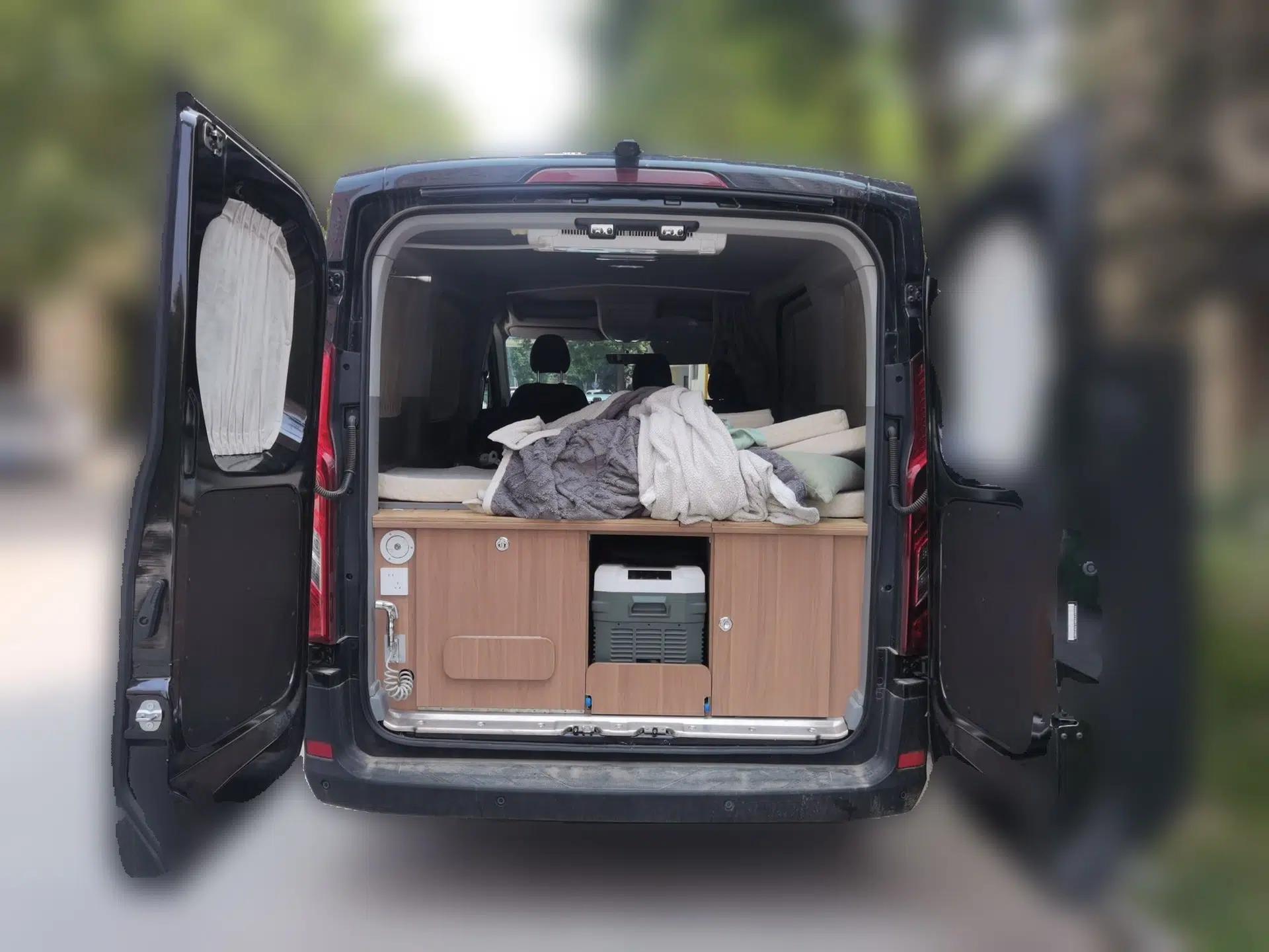 SAIC MAXUS Xintu V90 2024 ZhiJie 2.0T Automatic Front-Wheel-Drive Short Wheelbase Mid-Height Design with Single Rear Tire—5/6 Seater — миниатюра 19