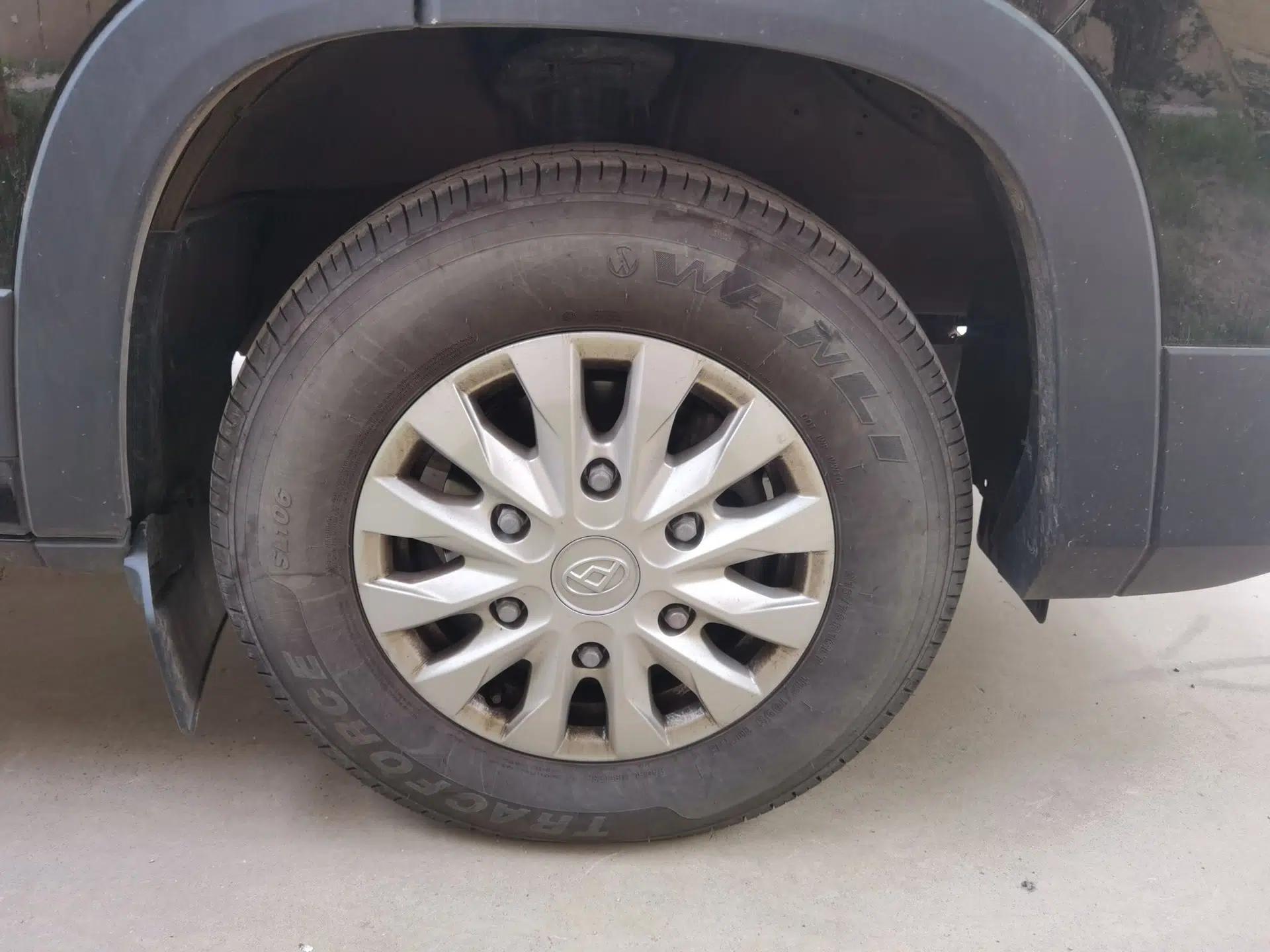 SAIC MAXUS Xintu V90 2024 ZhiJie 2.0T Automatic Front-Wheel-Drive Short Wheelbase Mid-Height Design with Single Rear Tire—5/6 Seater — миниатюра 8