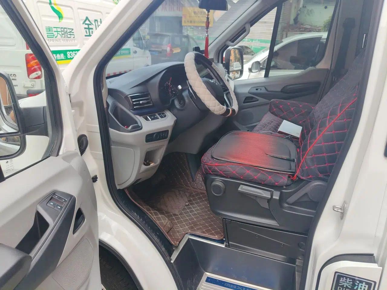 SAIC MAXUS Xintu V90 2024 ZhiJie 2.0T Automatic Front-Wheel-Drive Short Wheelbase Mid-Height Design with Single Rear Tire—5/6 Seater — миниатюра 16