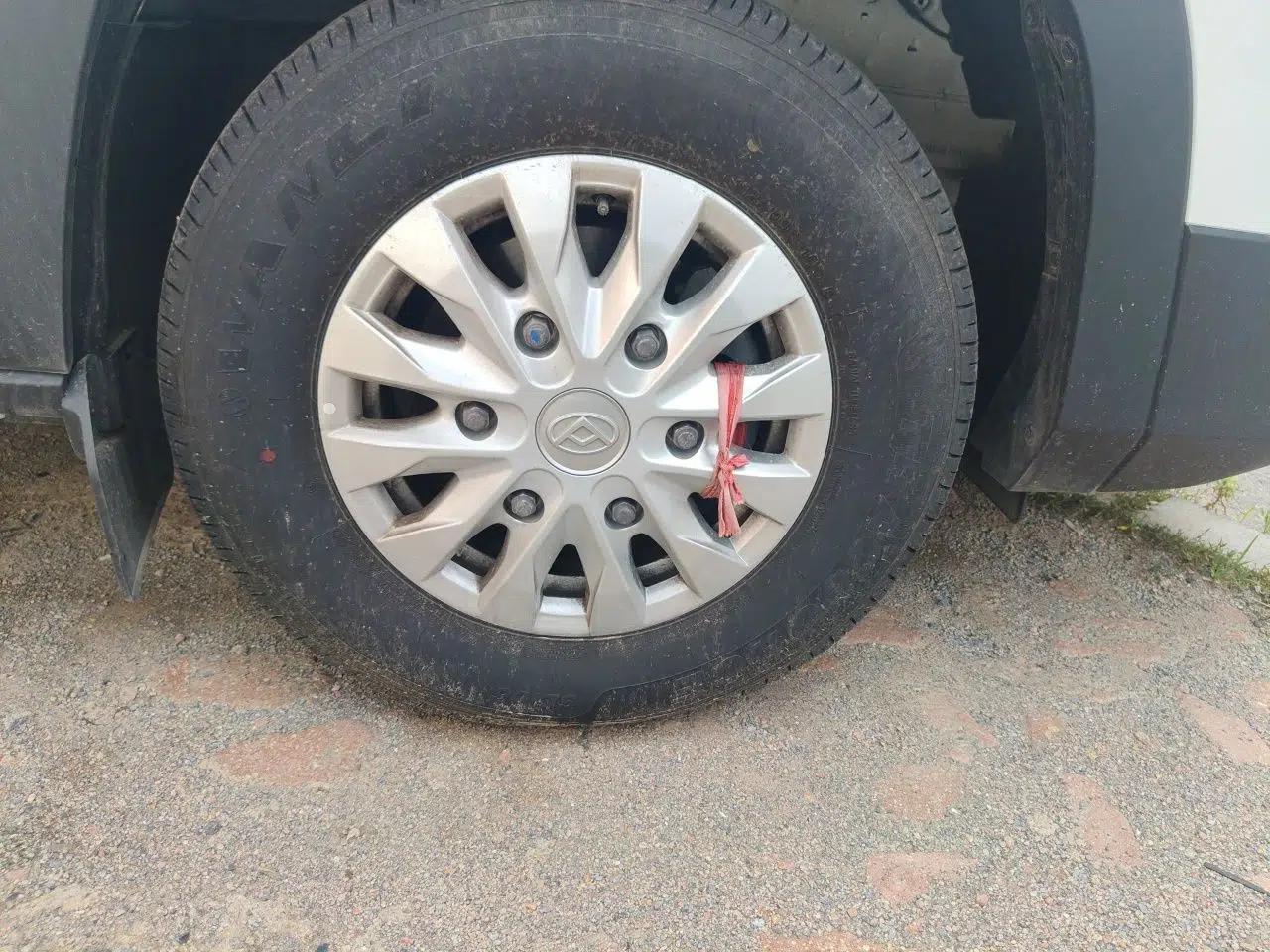 SAIC MAXUS Xintu V90 2024 ZhiJie 2.0T Automatic Front-Wheel-Drive Short Wheelbase Mid-Height Design with Single Rear Tire—5/6 Seater — миниатюра 8