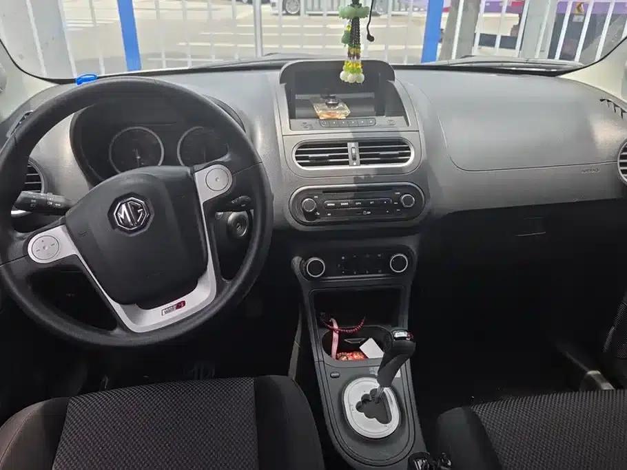 MG3 2014 1.5L AMT Elite Edition — миниатюра 12