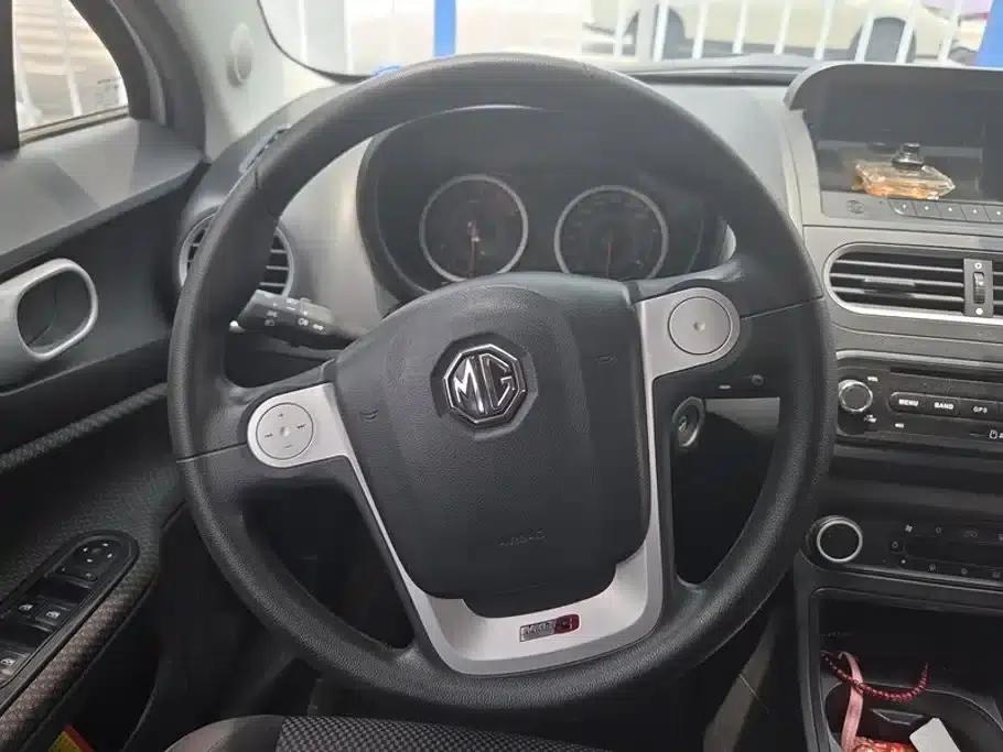 MG3 2014 1.5L AMT Elite Edition — миниатюра 15